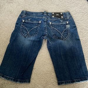 Miss Me Bermuda style JW5306M size 27